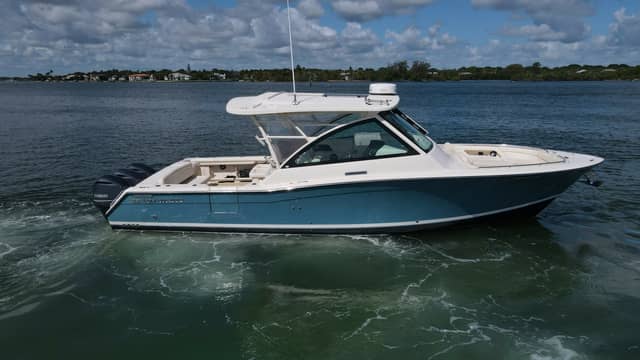 2019 Grady-White Freedom 375