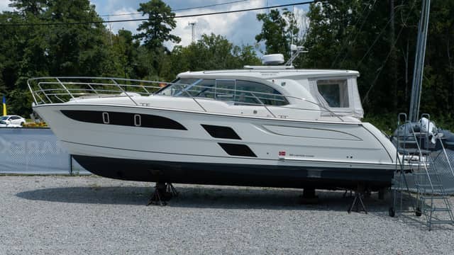 2026 Marex 360 Cabriolet Cruiser