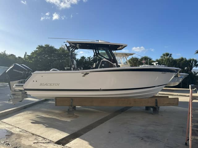 2025 Blackfin 272 CC