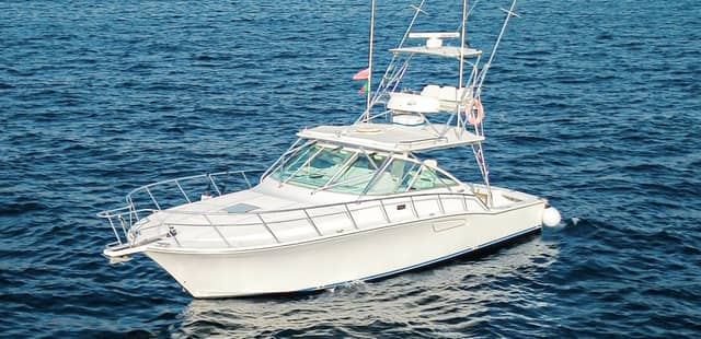 2005 Cabo 40 Hardtop Express
