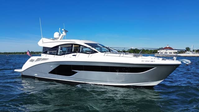 2019 Sea Ray 520 Sundancer