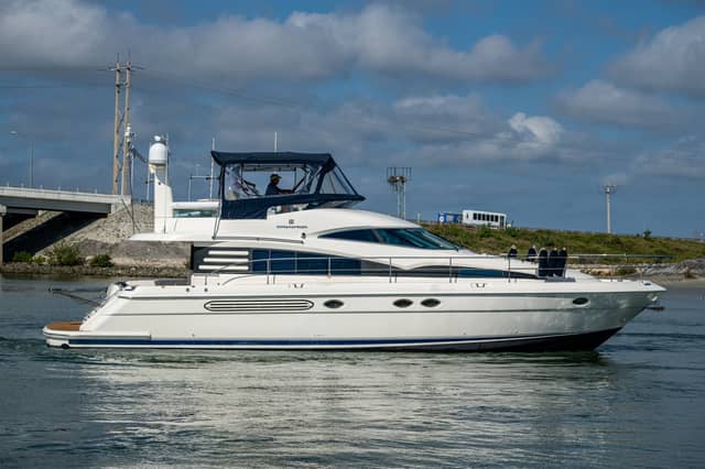 2000 Fairline Squadron 52