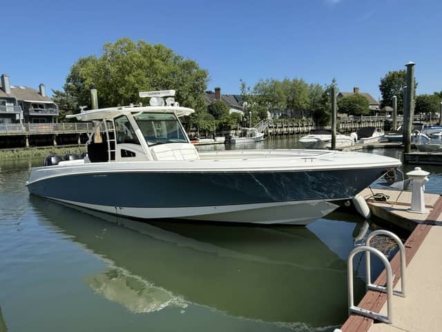 2016 Boston Whaler