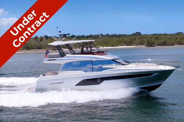 2022 Prestige 520 Fly