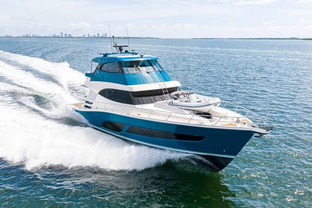 2025 Riviera 72 Sports Motor Yacht
