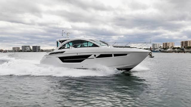 2023 Cruisers Yachts 50 Cantius