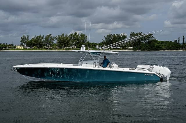 2020 Bahama Center Console