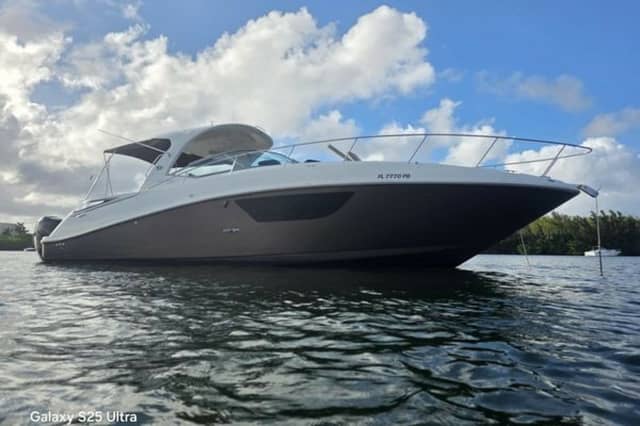 2010 Sea Ray 370 Sundancer