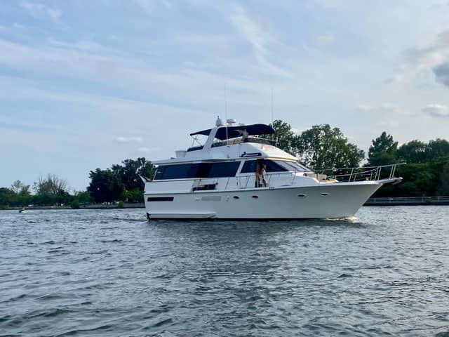 1990 Viking 55 Motor Yacht