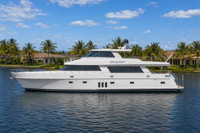 2012 Ocean Alexander 90 Skylounge