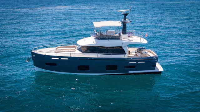 2012 Azimut Magellano 50