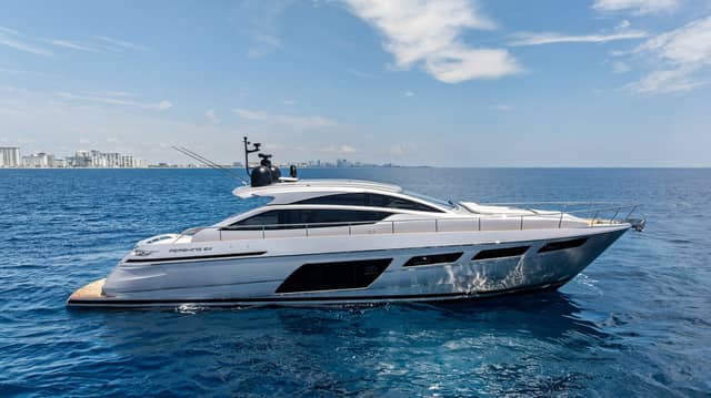2023 Pershing 6X