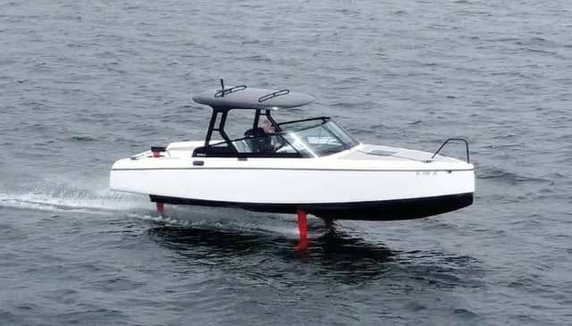 2025 Candela C-8 T-top