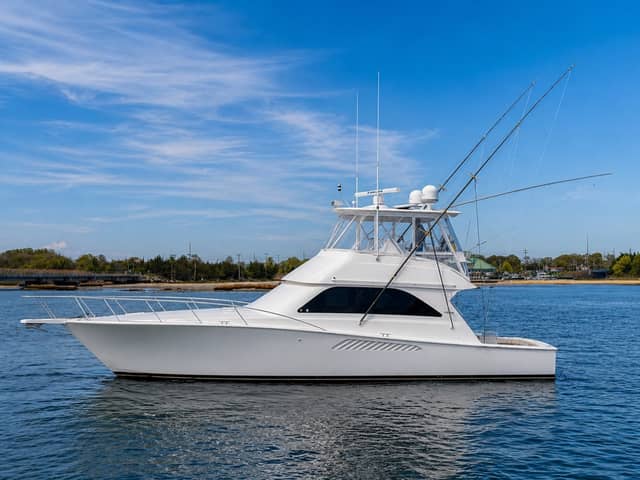 2005 Viking 45 Convertible
