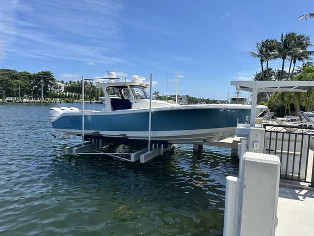 2020 Edgewater 370CC