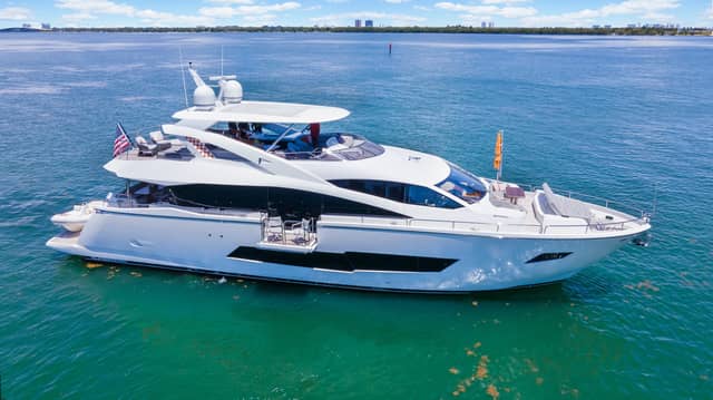 2018 Sunseeker 86 Yacht