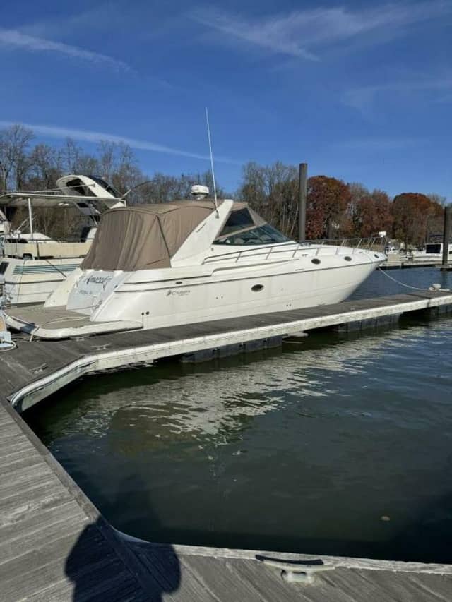 2001 Cruisers 4270