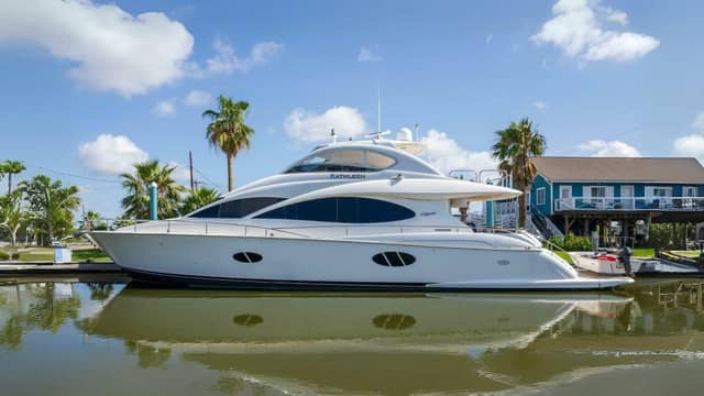 2007 Lazzara Yachts 74 Motor Yacht