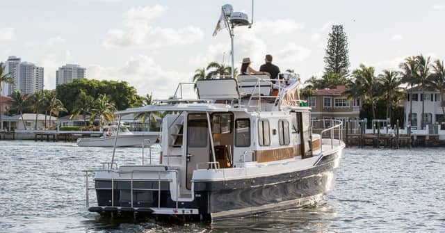 2016 Ranger Tugs 31 Tug