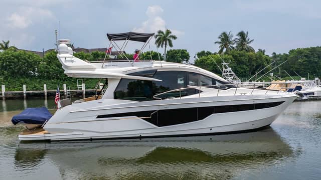 2017 Galeon 510 Skybridge