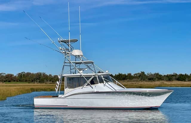 2005 Custom Carolina 40 DeSanti