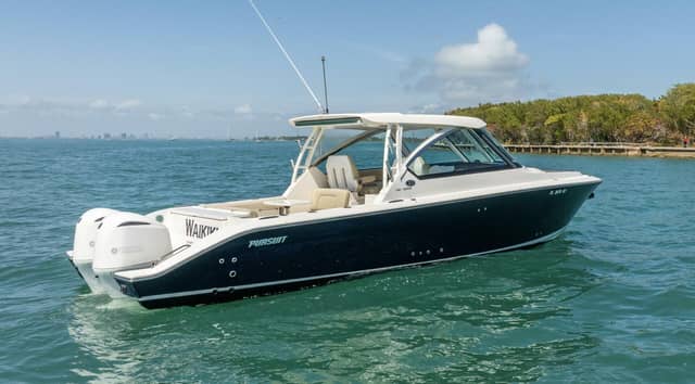 2017 Pursuit DC 325