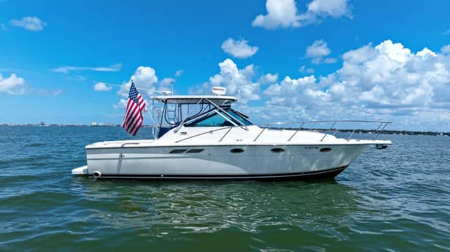 2003 Tiara Yachts 3100 Open LE