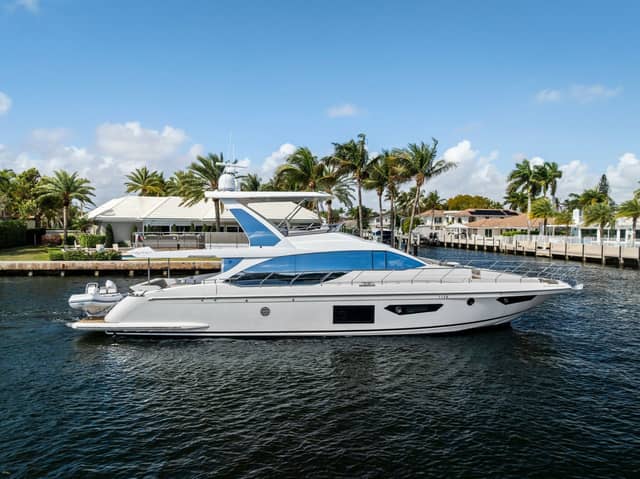 2020 Azimut Flybridge