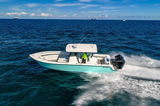 2027 Reef Runner 340