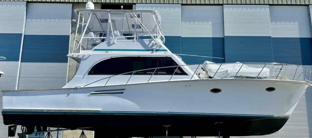1996 Egg Harbor by Cayman