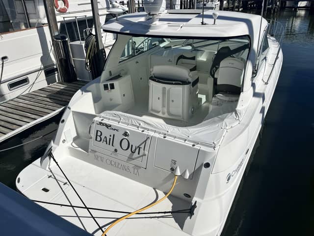 2008 Cruisers Yachts 390 Sport Coupe