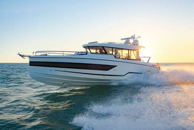 2025 Wellcraft 38 Explorer