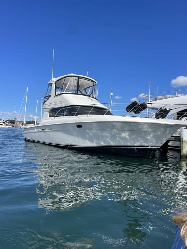 2006 Silverton 42 Convertible