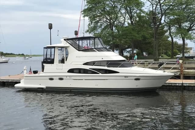 2006 Carver 44 CMY