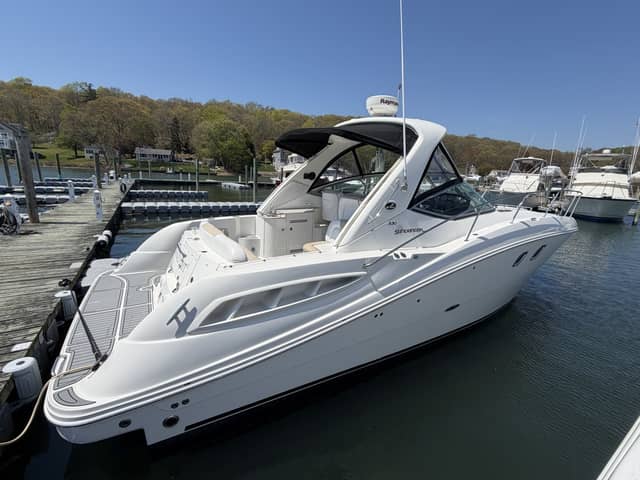2008 Sea Ray 330 Sundancer