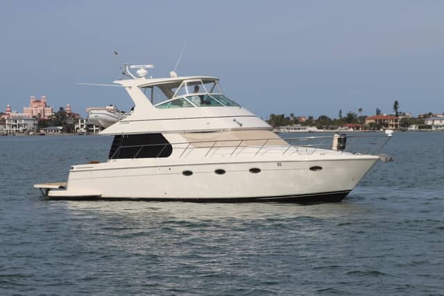 2005 Carver 46 Voyager