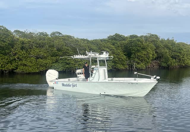 2022 Latitude Tournament Boats 25 Center Console