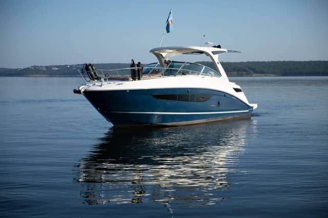 2016 Sea Ray 350 Sundancer
