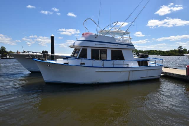 1988 Marine Trader