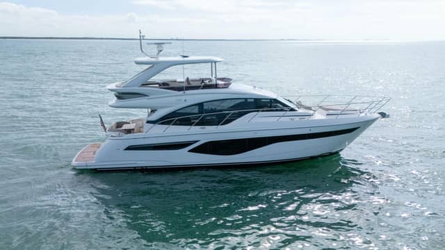 2022 Princess F55