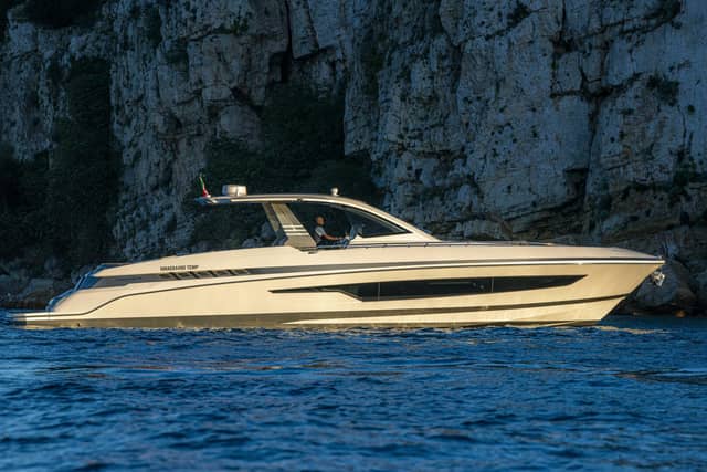 2027 Canados Gladiator 571 Blade