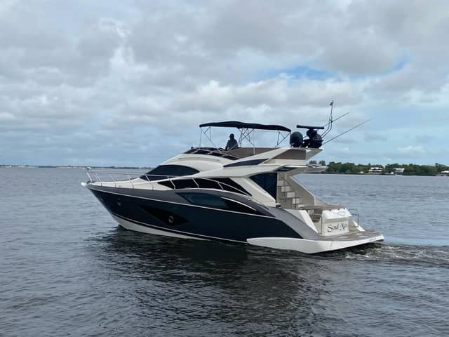 2017 Marquis 500 Sport Yacht