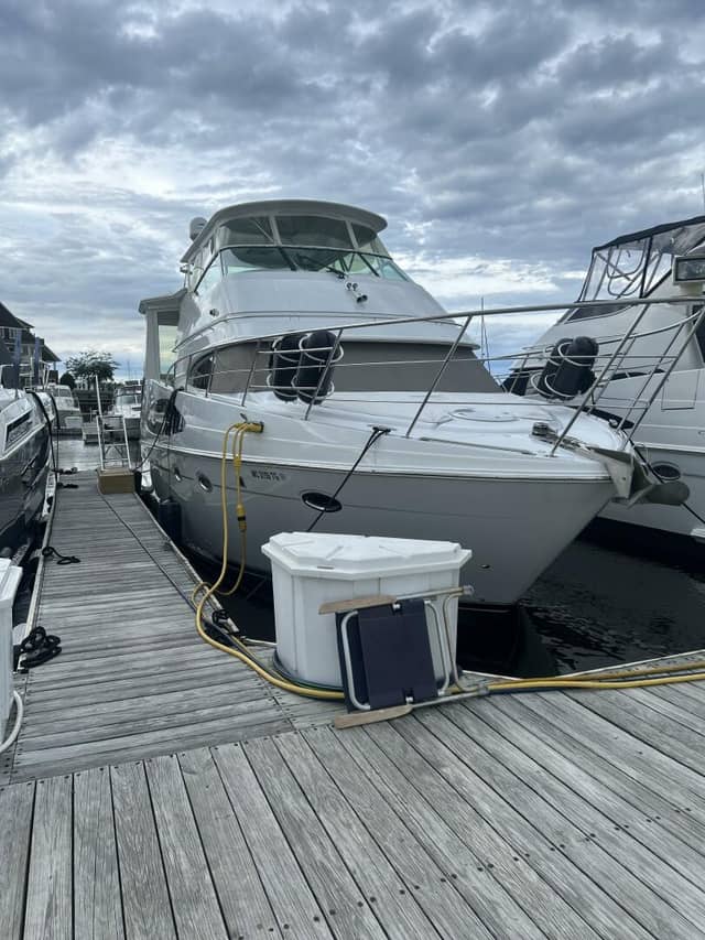 2003 Carver 466 Motor Yacht