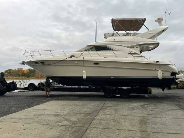 1997 Sea Ray 400 Sedan Bridge