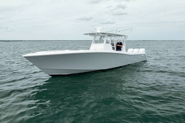 2020 Invincible 30 Open