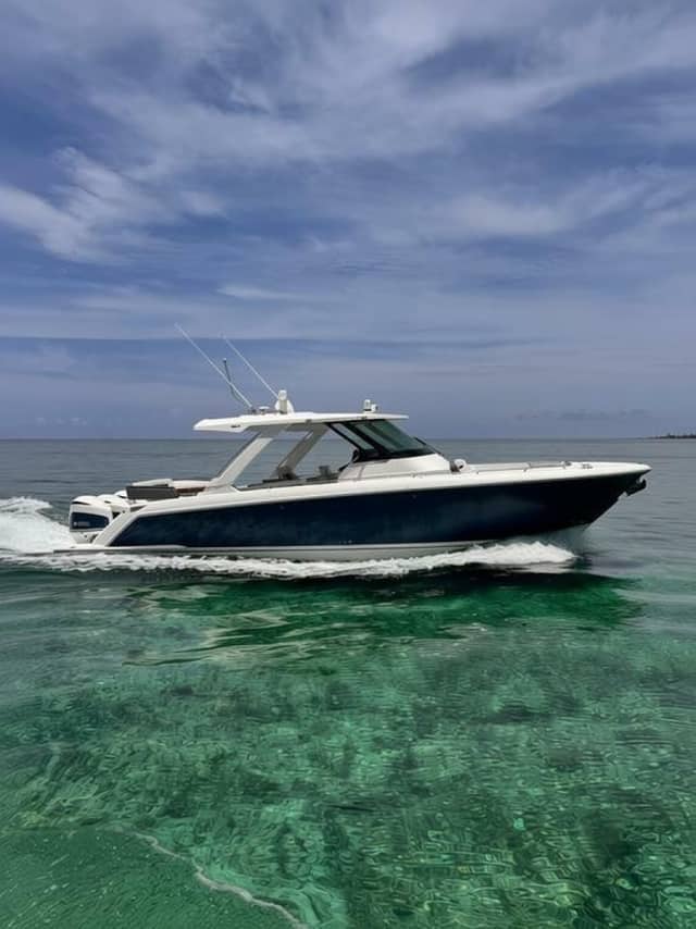 2019 Tiara Yachts 38 LS