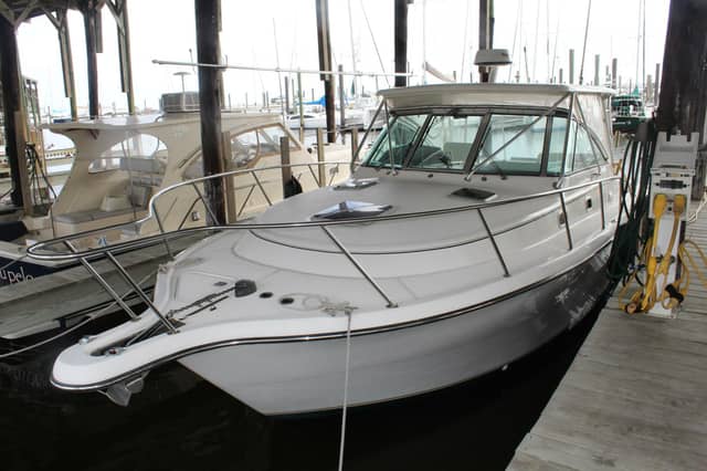 2001 Pursuit 3400 Express