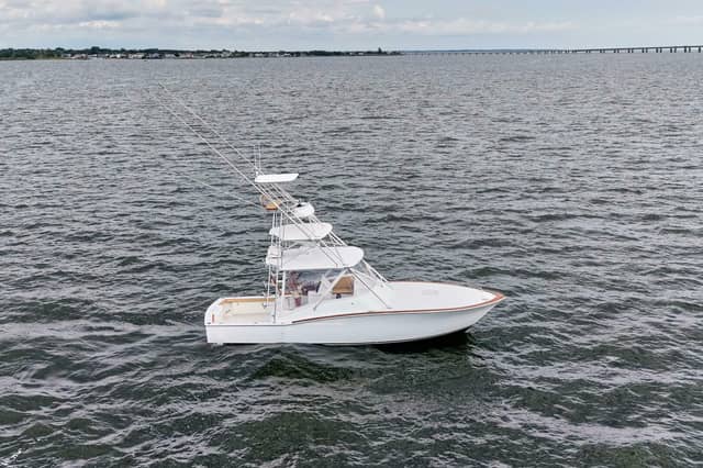 2003 Egg Harbor Predator Express