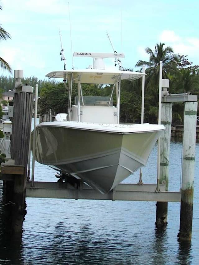 2005 Venture 34