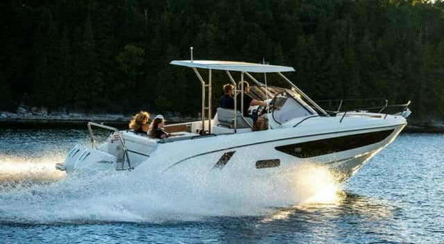 2025 Beneteau Flyer 9 SunDeck